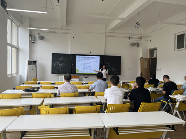 信息工程学院网络与物联网工程教研室开展新学期“磨课、研课”活动