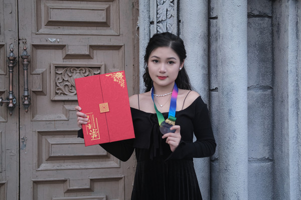 传媒与演艺学院学子在第九届“未来金话筒”全国主持人大赛中获全国百强