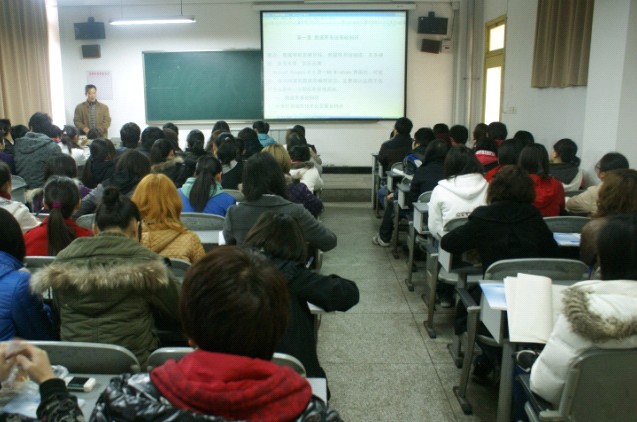 新学期 我院学生满是憧憬