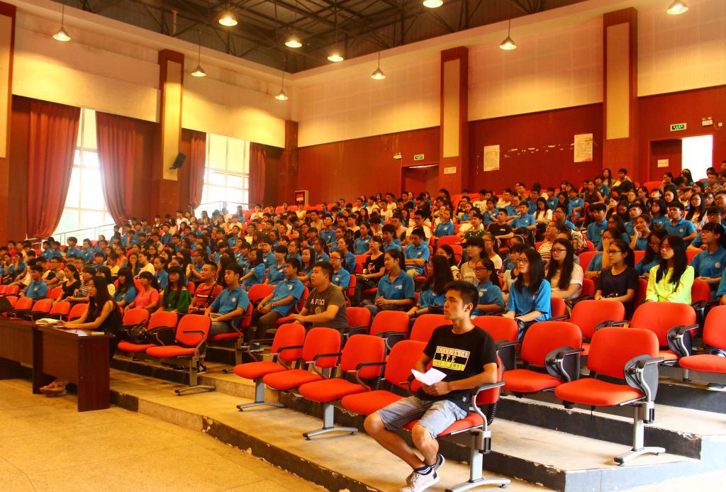 https://dm.yinghuaonline.com:8080/_mediafile/jzxy/2015/09/09/1hiv7k0yj8.jpg