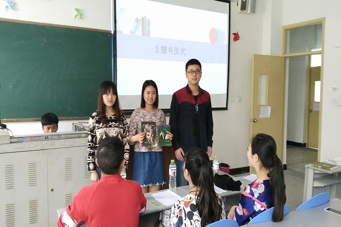 信息技术学院“图书漂流瓶”启动仪式顺利开幕