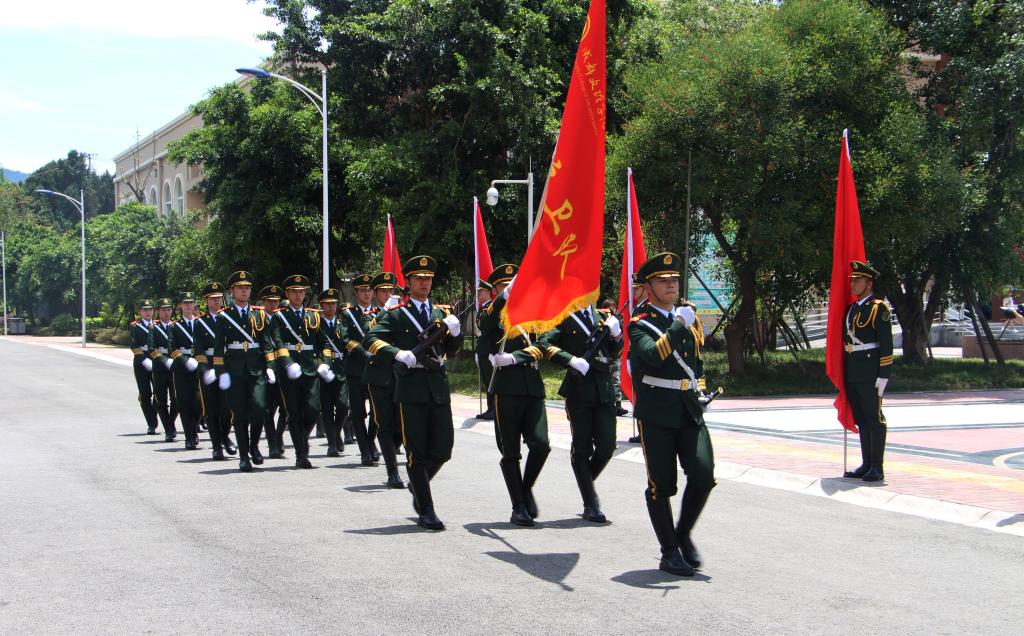 国护一面旗,共筑文理梦——国旗护卫队五周年队庆暨汇报演出圆满落幕