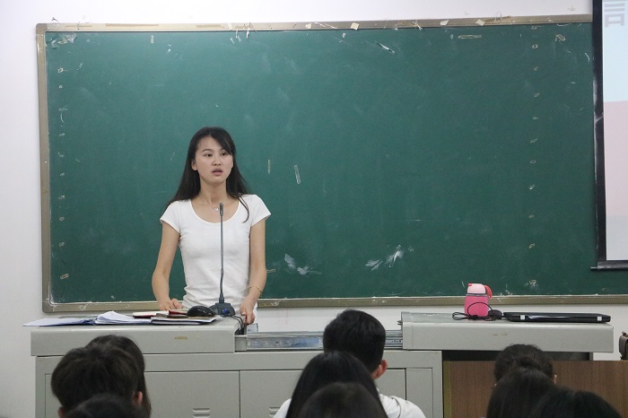【信息】信息技术学院召开分团委学生会学生干部安全教育会