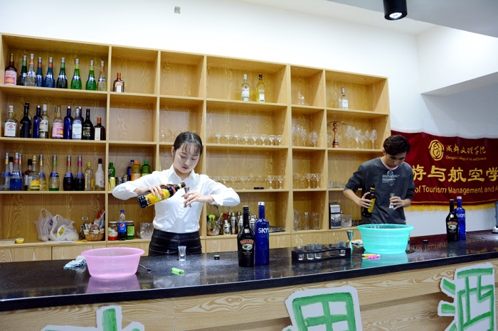 【旅航】旅游与航空学院第三届英式调酒大赛初赛顺利举行