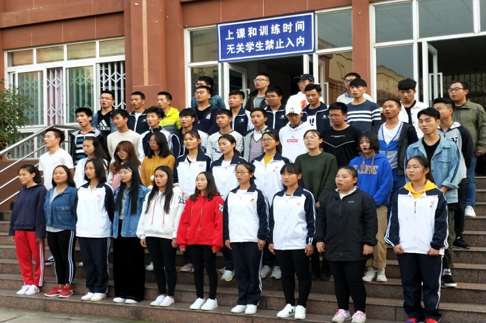 【信息】信息技术学院举行“献礼十九大”班级红歌会