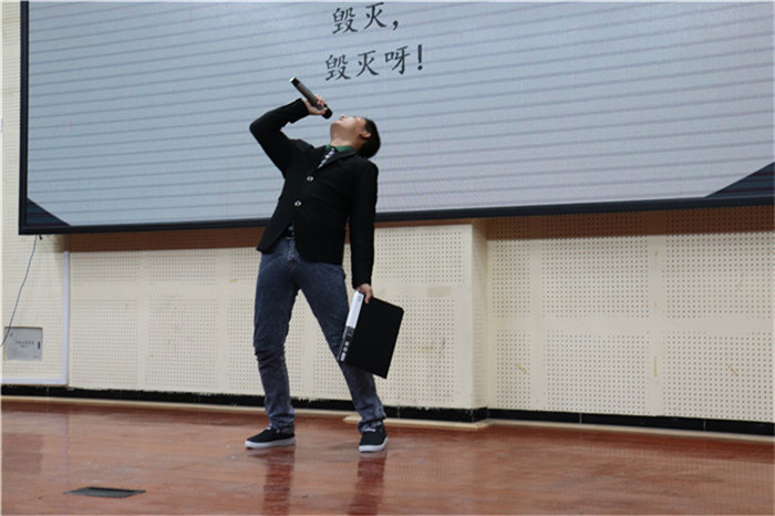 【文学院】品味经典,沐浴书香