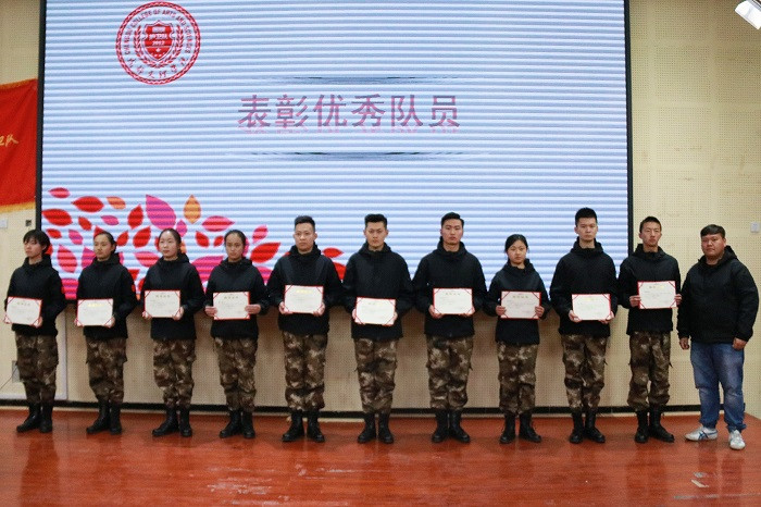 成都文理学院国旗护卫队2017——2018第一学年期末总结大会顺利召开