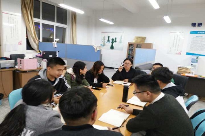 【管理】管理学院第二学期常委见面大会顺利举办