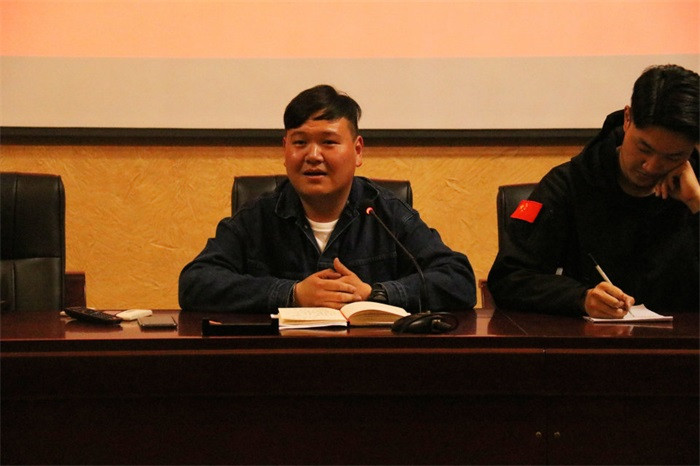 国旗护卫队学习“四个一”讲话精神会议顺利召开