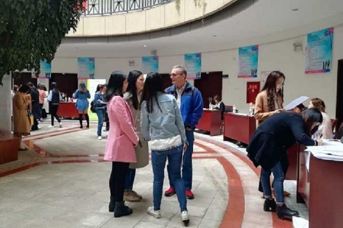 【外国语】2018春季外国语学院专场招聘会顺利举办