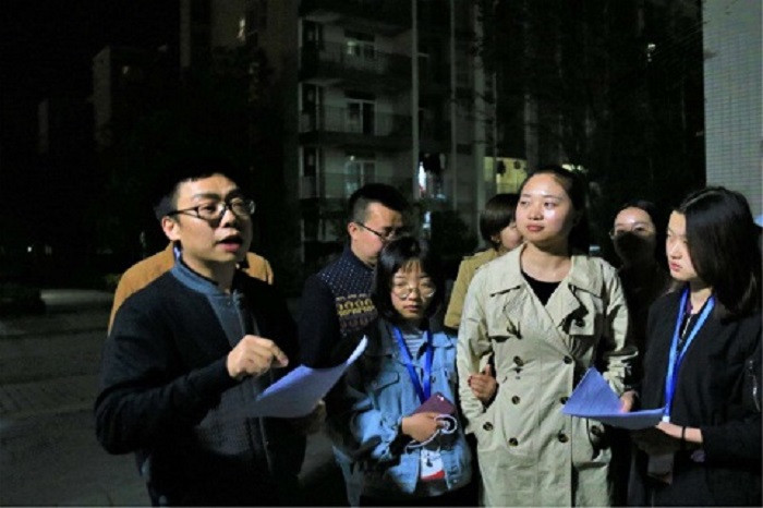 【美术】美术学院自管委组织师生联合查寝