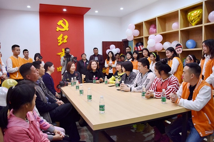 【旅航】我院开展第五届“风筝载梦,欢乐起航”风筝节志愿活动
