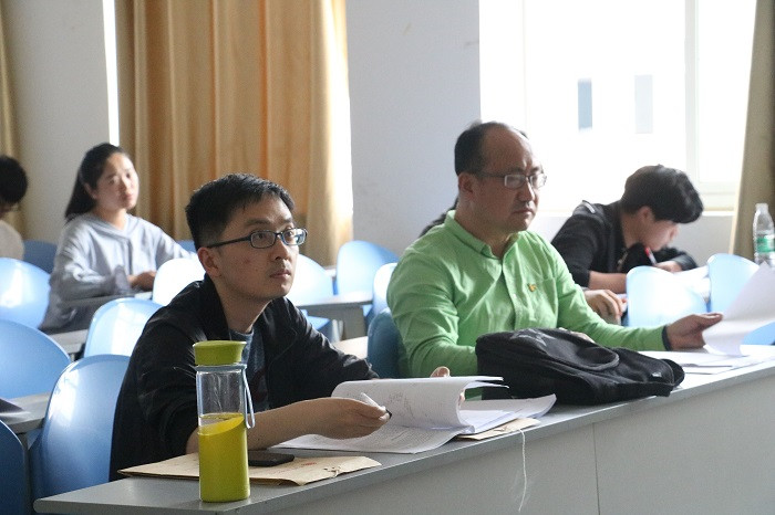 【信息】信息技术学院举行本科毕业生毕业答辩
