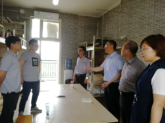 【政法】政治与法律学院开展 “留一间雅室”主题活动