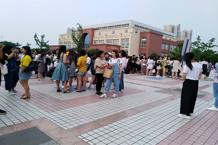 校园文明督导队关于2018年毕业生合影工作顺利完成