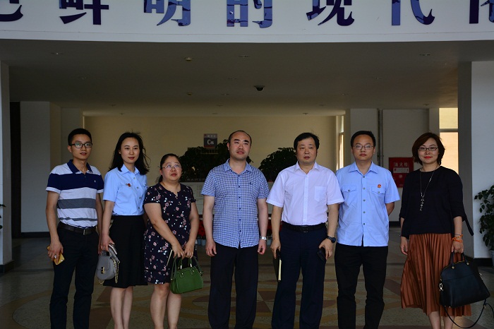 【政法】政治与法律学院顺利召开洽谈会
