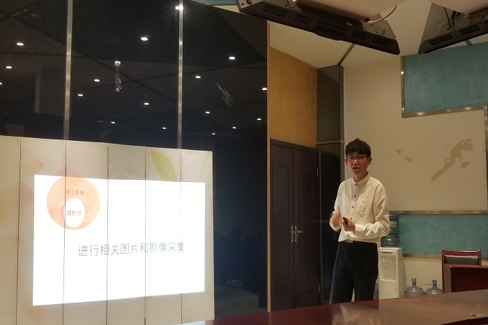 学工部影像工作室顺利举办换届选举活动
