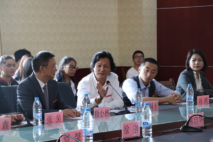 【美术】美术学院与比格熊动漫企业成功举行签约仪式