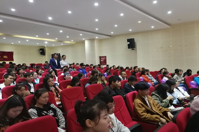 【经济】经济学院成功举办银行从业分享会