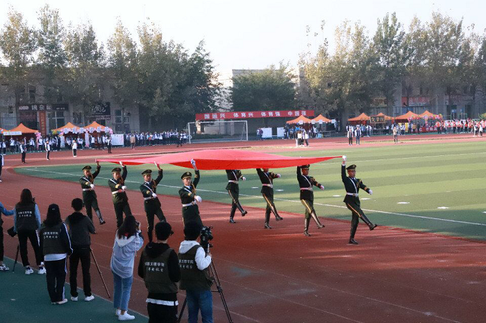 【国护】国旗护卫队顺利完成第十五届师生运动会开幕式升旗仪式
