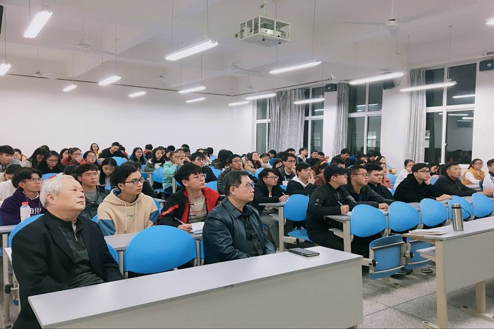 【数统】数学与统计学院成功举办模糊数学学术讲座