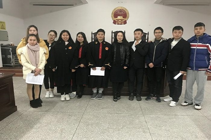 【政法】政治与法律学院举办模拟法庭活动