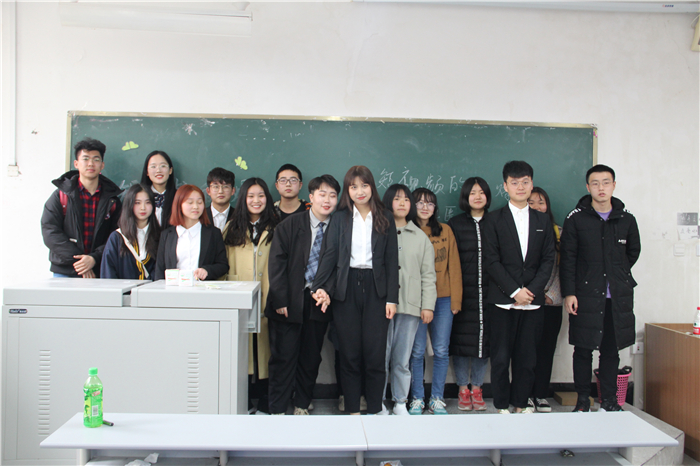 【文学院】文学院与传媒学院举行友谊辩论赛