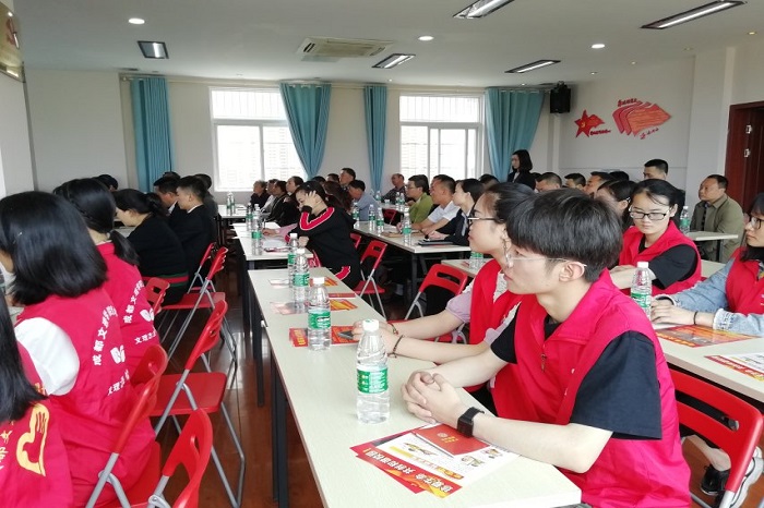 【管理】管理学院青年志愿者分队赴金堂县沱源社区开展志愿活动