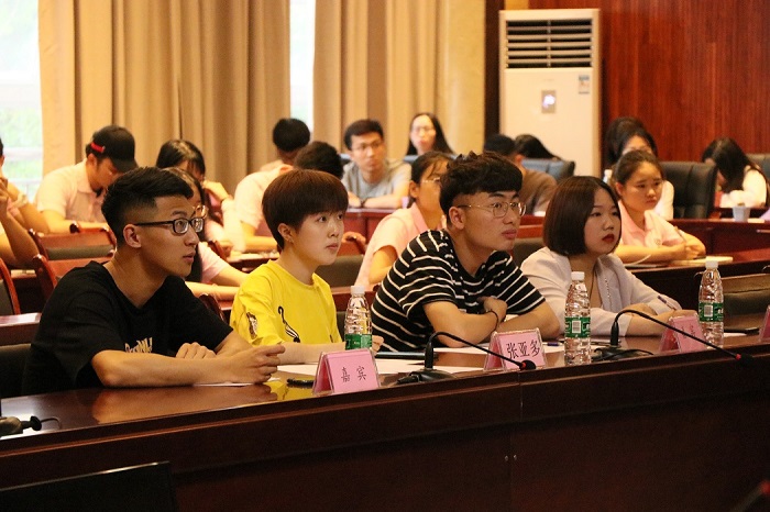 【信息】信息工程学院召开2018—2019学年度班长团支书学年总结及经验交流分享会
