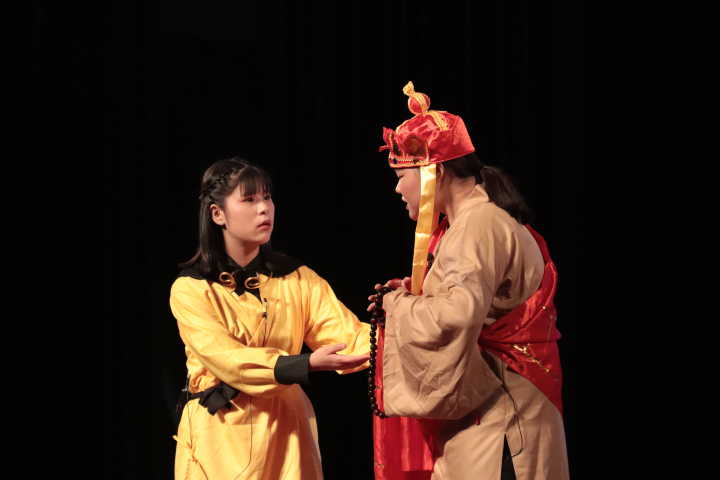 【文法】文法学院举行第八届“毓秀之夜”文艺晚会暨第二届毓秀文化节闭幕式