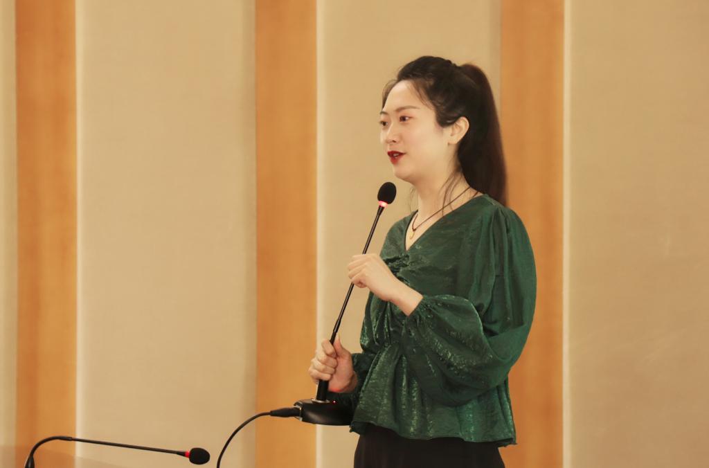 学工部举办“如何帮助学生进行自我认知与生涯规划”教师沙龙