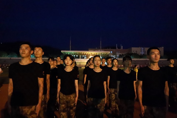 【国护】国旗护卫队完成18级队员队列期末动作考核