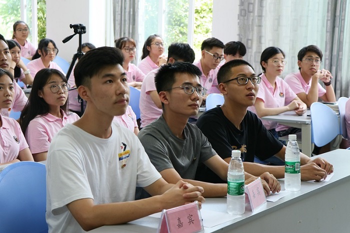 【信息】信息工程学院开展关于五四精神的学习分享会