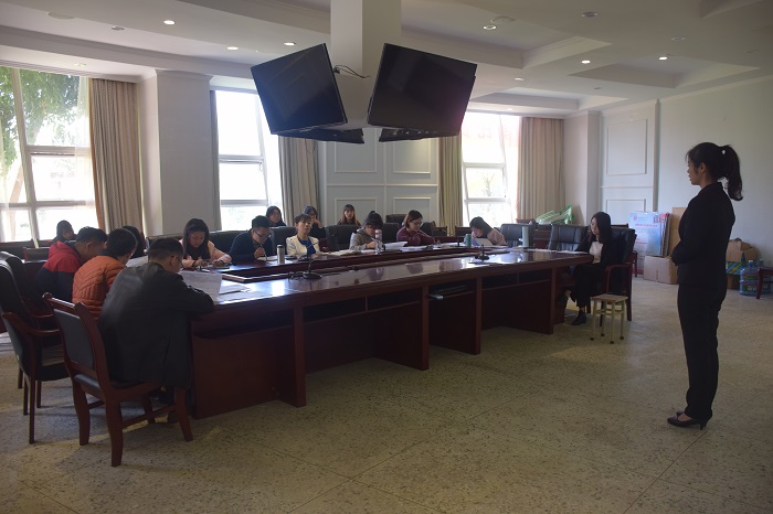 【会计】会计学院举行2020届四川省优秀大学毕业生评选答辩会