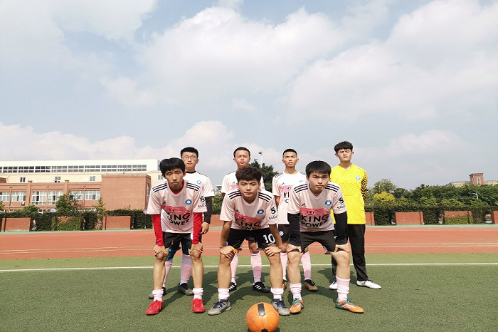 【外国语】外国语学院与会计学院进行五人制足球比赛