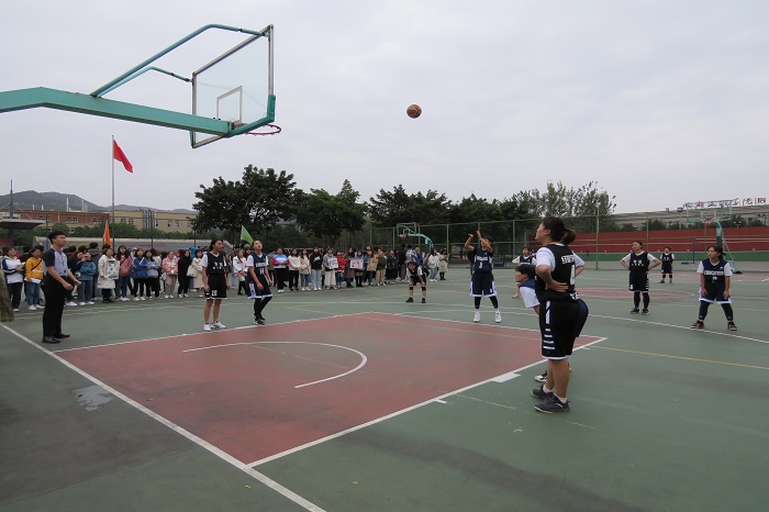 【经管】经济管理学院篮球赛女子组获得胜利