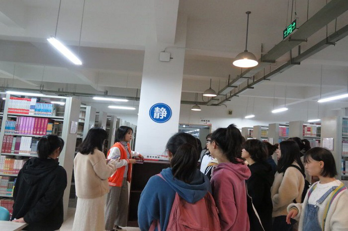 【经管】经济管理学院开展我带你游“馆”活动