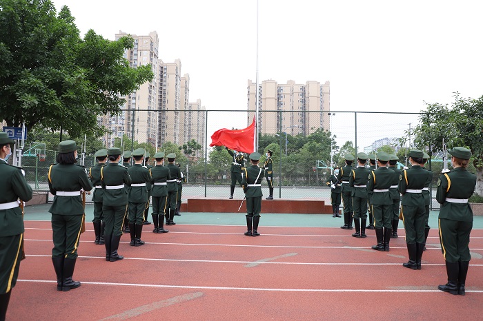 【国护】成都文理学院国旗护卫队举行第十六周例行升旗仪式