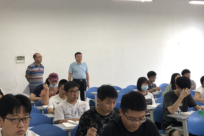 【建筑】建筑学院开展新学期教学巡查工作