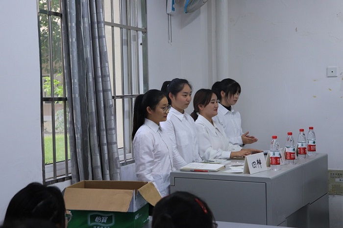 【教育】教育学院与体育与医护学院开展友谊辩论赛