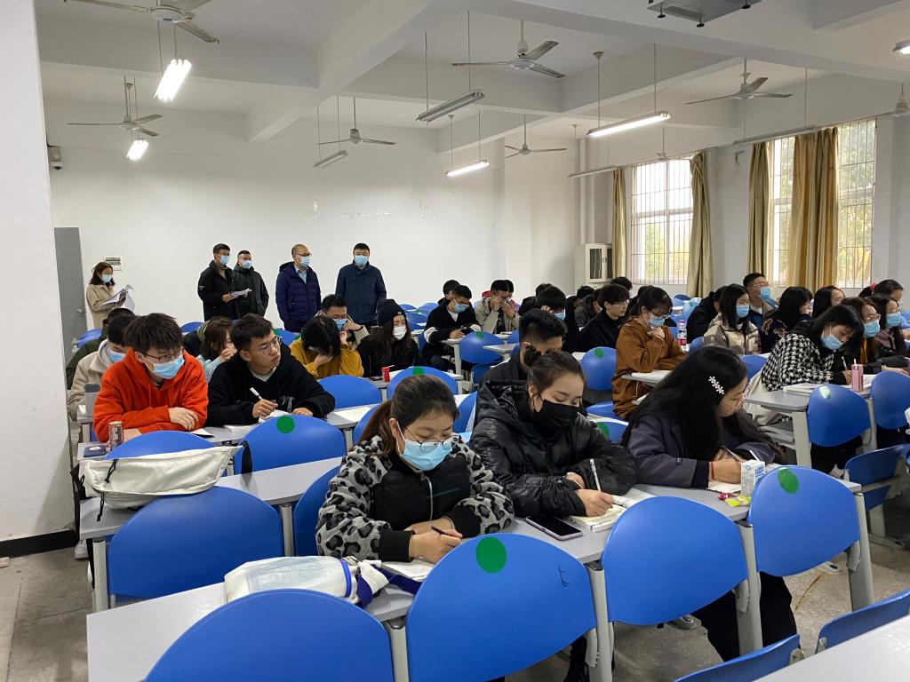 【建筑】建筑学院开展新学期教学巡查工作