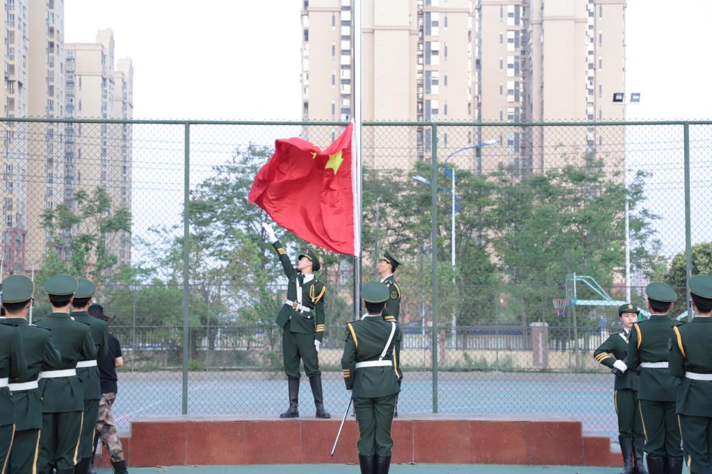【国护】国旗护卫队完成成都文理学院第六周升旗仪式