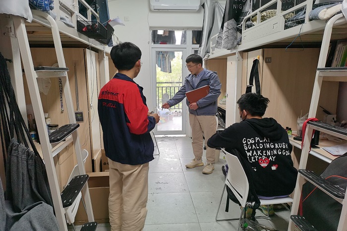 【会计】会计学院开展“促学风·树新风”寝室走访活动