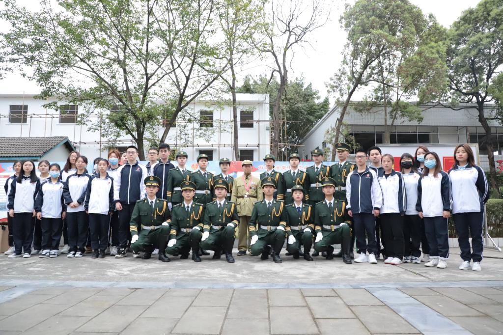 【国护】成都文理学院举行2021年清明祭英烈活动