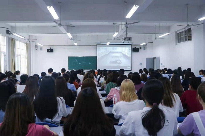 【体护】体育与医护学院举办第三届“南丁格尔”杯护理技能大赛
