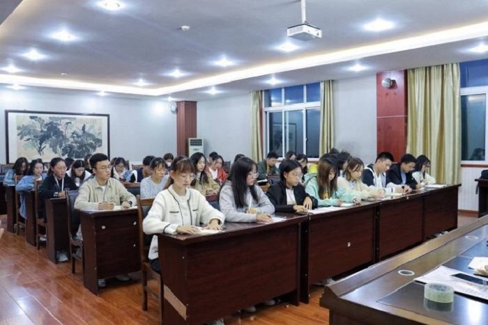 【文法】文法学院分团委召开第二次部长例会