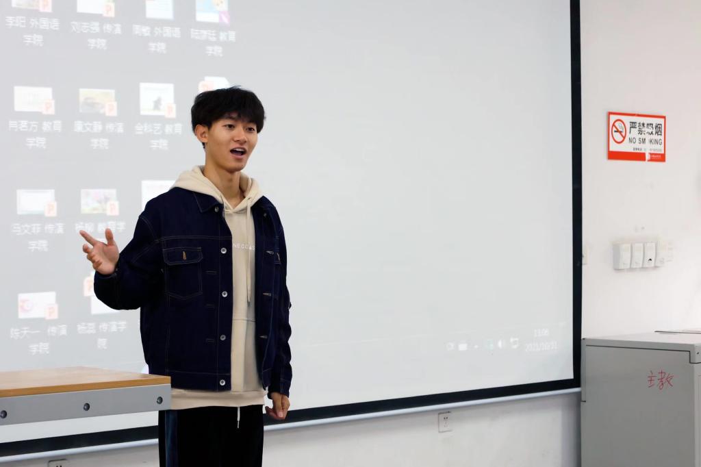 【教育】教育学院举行“慧心妙舌”故事大王初赛