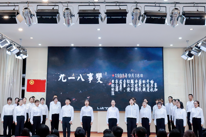 【外国语】外国语学院团组织生活观摩会顺利举行