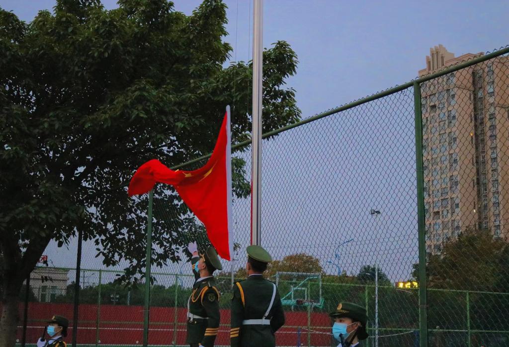 【国护】国旗护卫队完成成都文理学院第十二周例行升旗仪式