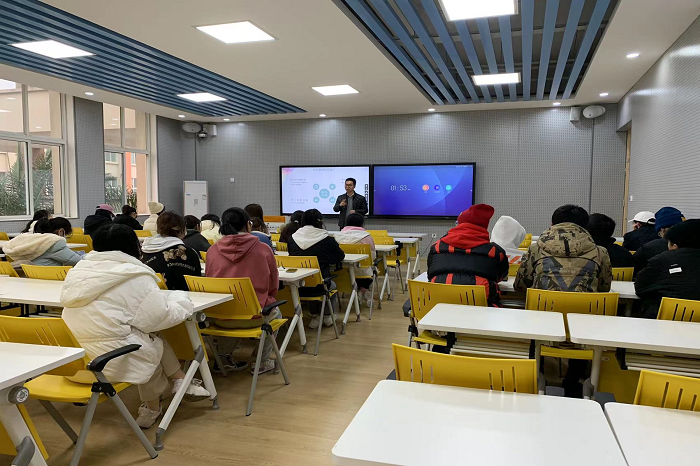 【经管】经济管理学院开展《国际经济与贸易专业岗位认知》专题讲座